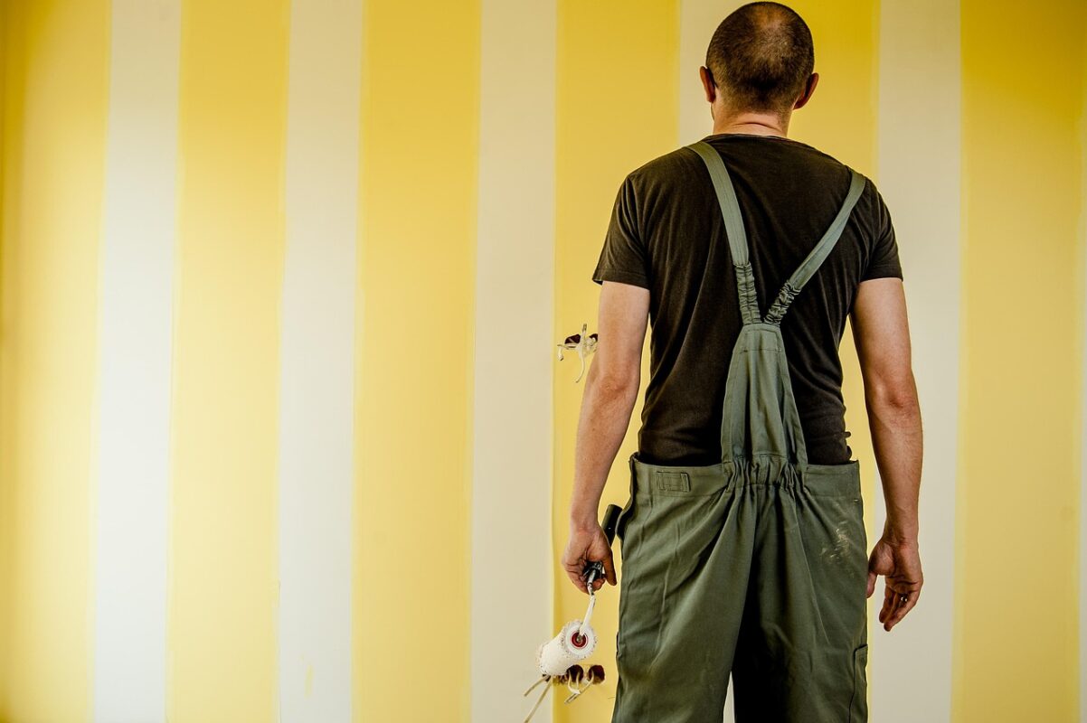 Rollers, Pads and Brushes: Choosing the Right Applicator