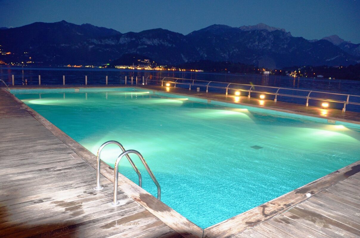 Solar Pool Lights and Fountains: A Buyer Guide