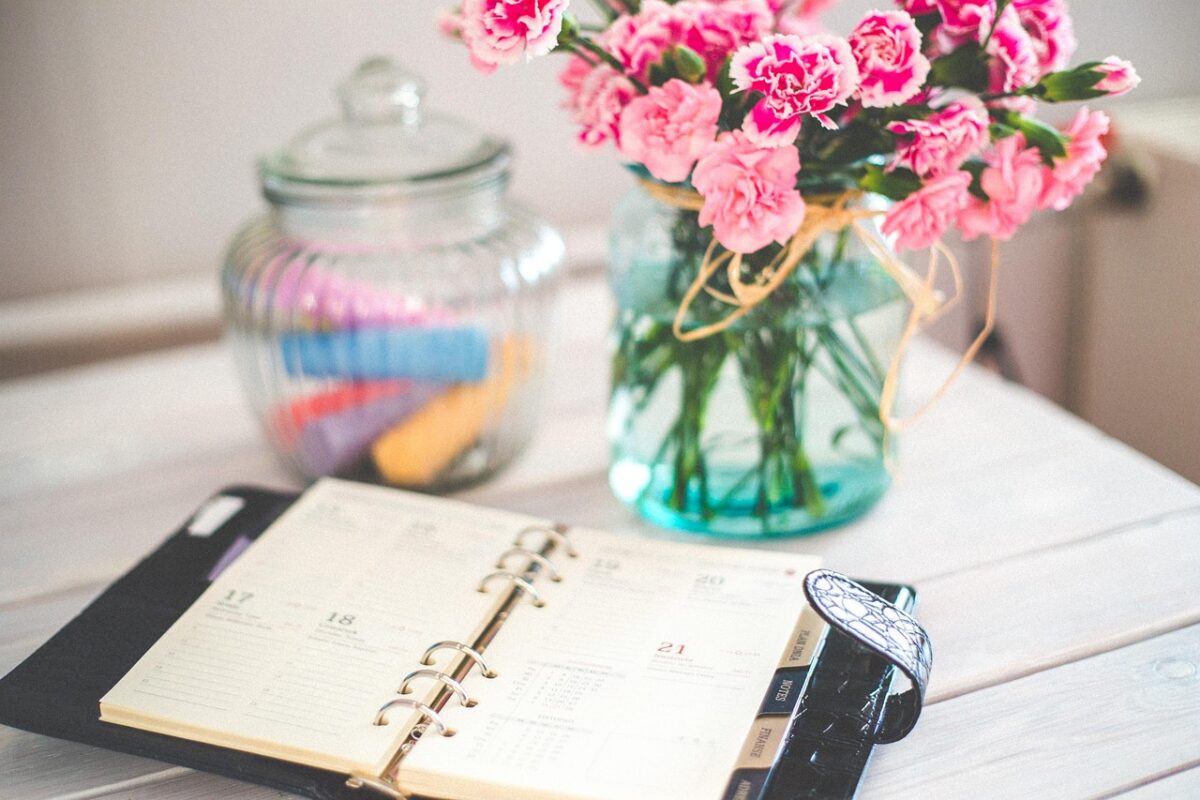 Academic or Calendar Year: Reading the Dating Before You Buy