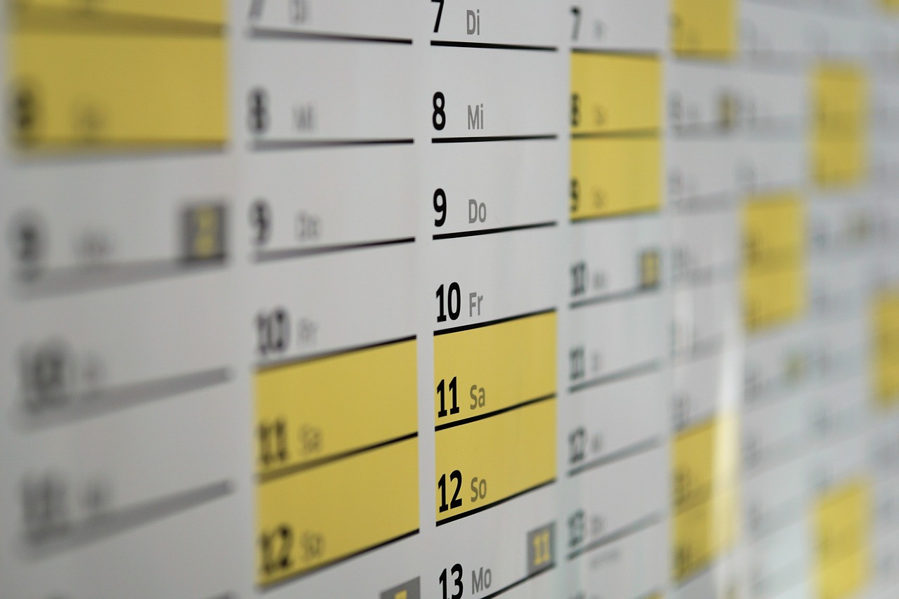 Wall and Desk Calendars: The Shared View