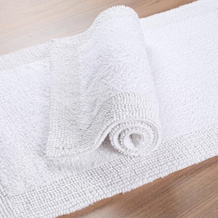 Plush White Cotton Bath Mat Set