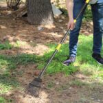 Compact Telescoping Garden Rake - Hình 2