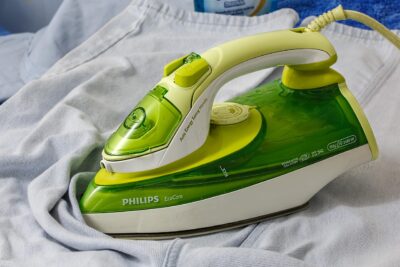 How to Iron Clothes Properly Without Damaging Them
