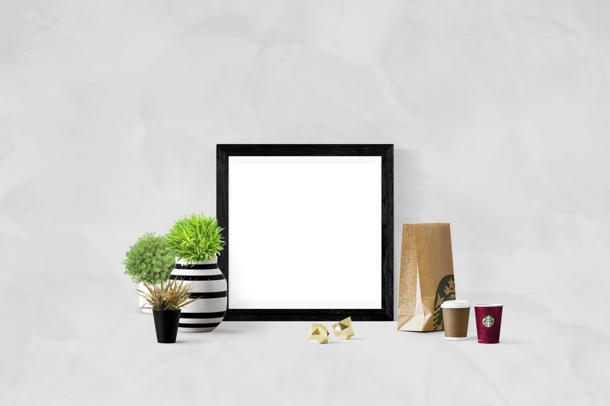 How to Build a Gallery Wall That Looks Considered