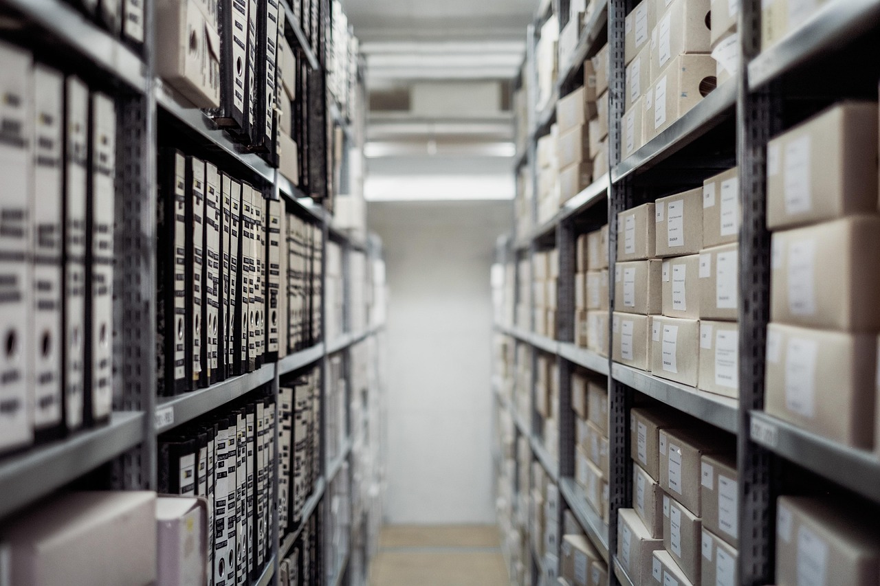 Storing and Transporting Bulk Favours Without Damage