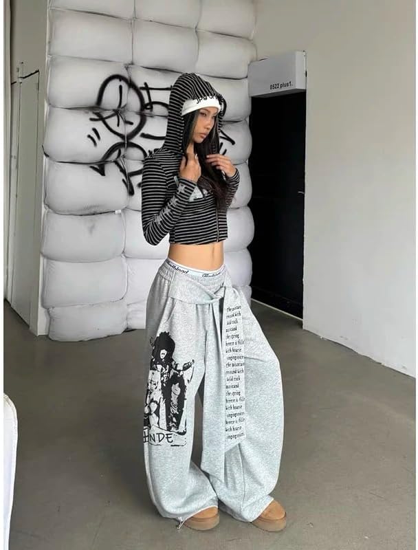 Edgy Grey Graphic - Hình 2