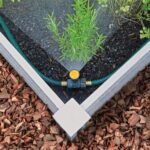 Adjustable Spike Sprinkler Kit